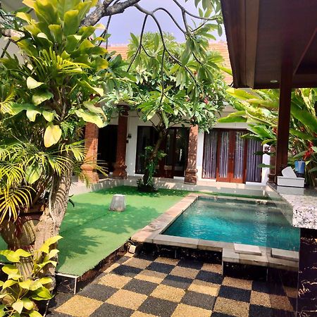 Pesanggaran D&D Homestay מראה חיצוני תמונה