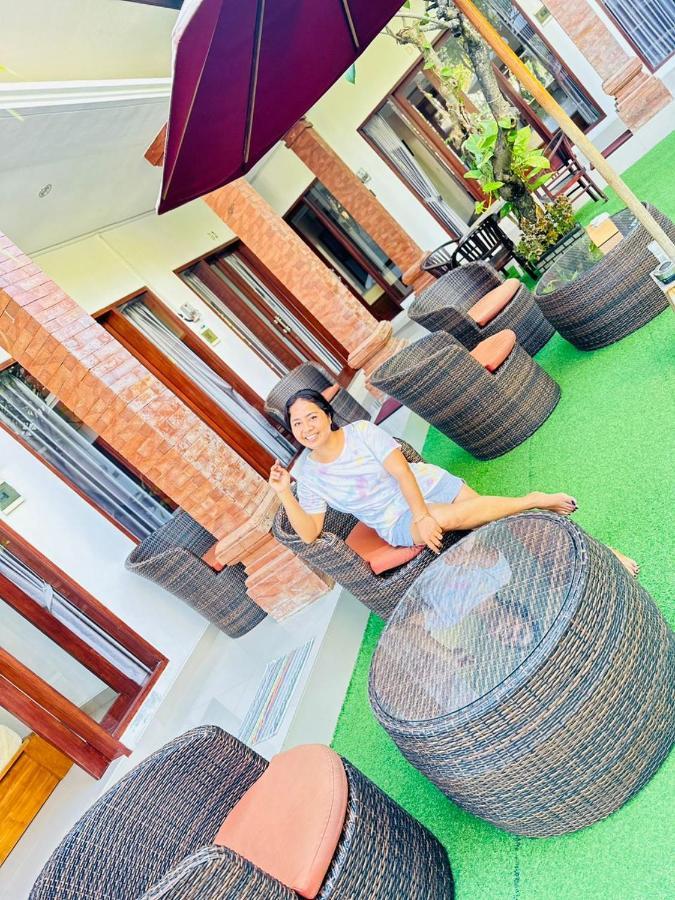 Pesanggaran D&D Homestay מראה חיצוני תמונה